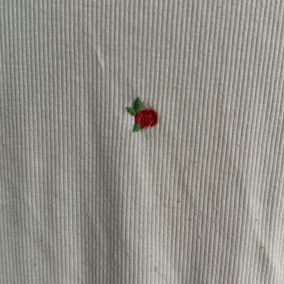 Wild Fable White with Roses Cropped Tee - Picture 3 of 5